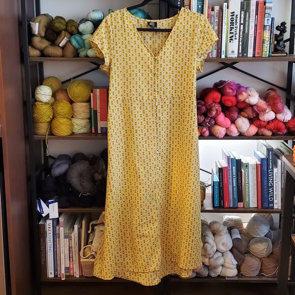 Bobeau V-Neck Yellow Floral Button-Down Dress - Picture 1 of 3